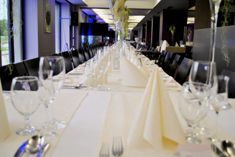 Reštaurácia / Reštaurácia Reštaurácia / Reštaurácia