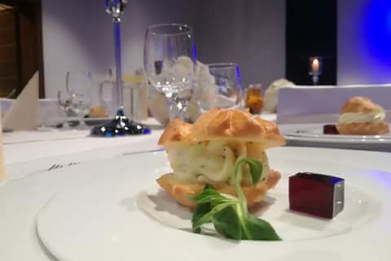 Reštaurácia / Reštaurácia Reštaurácia / Reštaurácia