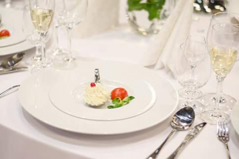 Reštaurácia / Reštaurácia Reštaurácia / Reštaurácia