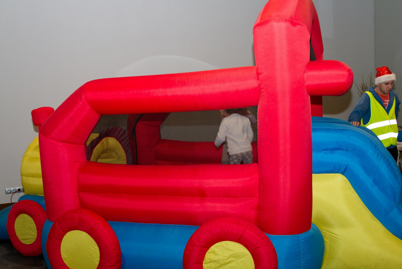 Children party december 2015 with Maša and bear