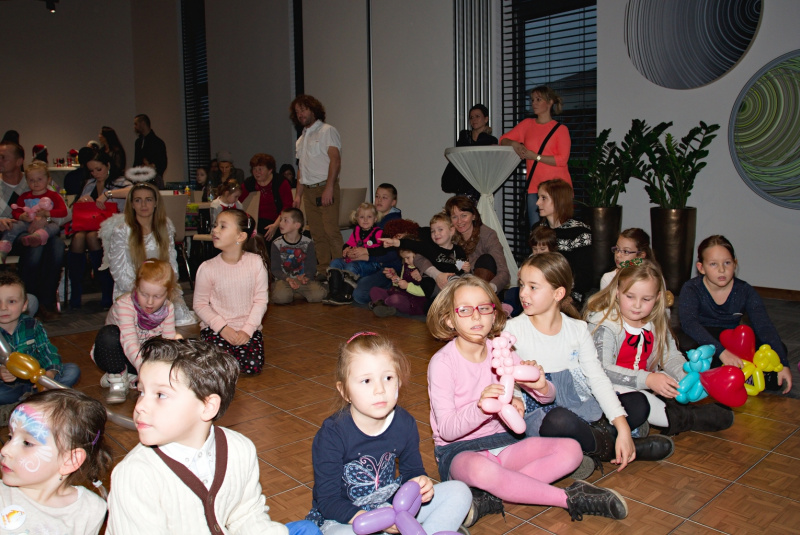 Children party december 2015 with Maša and bear