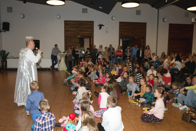 Children party december 2015 with Maša and bear