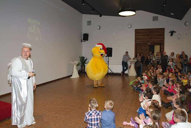 Children party december 2015 with Maša and bear Children party december 2015 with Maša and bear