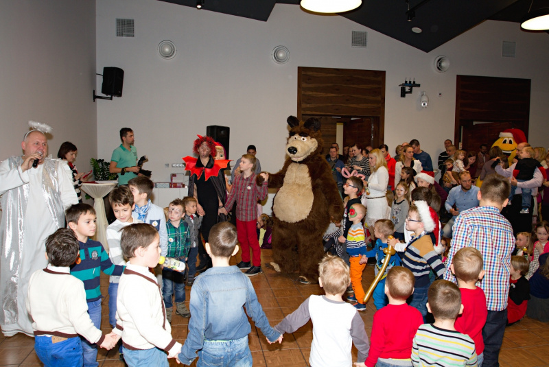 Children party december 2015 with Maša and bear