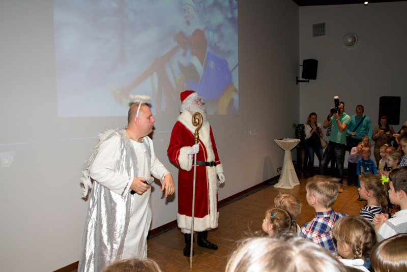 Children party december 2015 with Maša and bear Children party december 2015 with Maša and bear