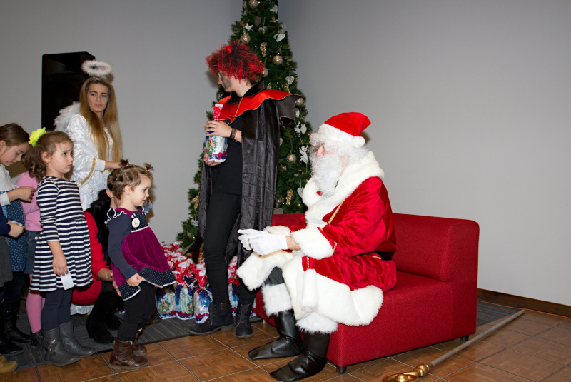 Children party december 2015 with Maša and bear