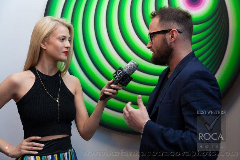 Auction of Modern Art show IZABELA KOMJATI