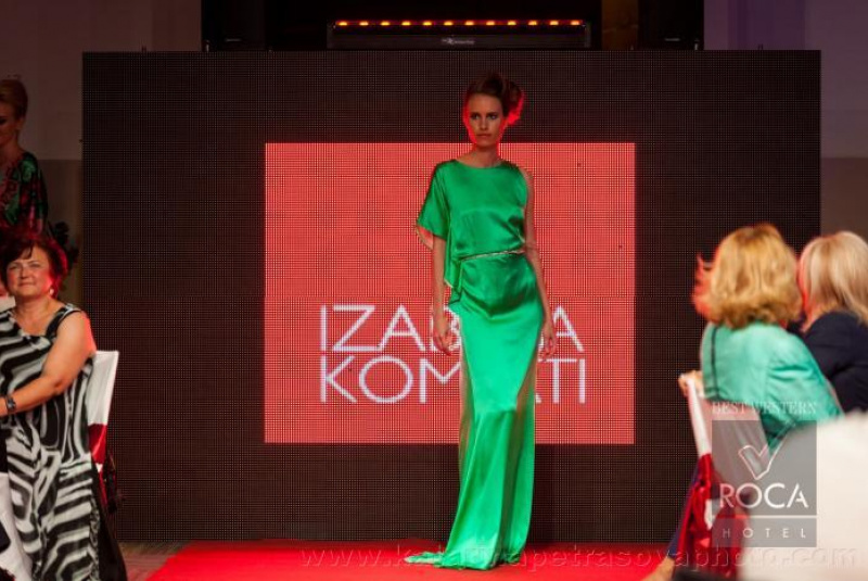 Auction of Modern Art show IZABELA KOMJATI