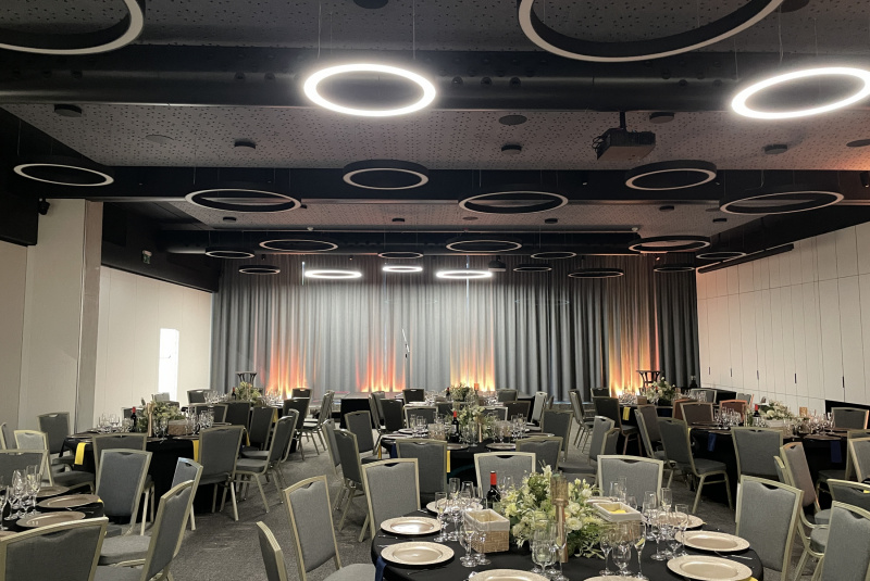 Večierky/Plesy / Večierky a plesy v Kongresovom centre Roca - foto