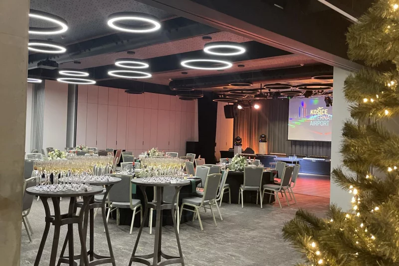 Večierky/Plesy / Večierky a plesy v Kongresovom centre Roca - foto