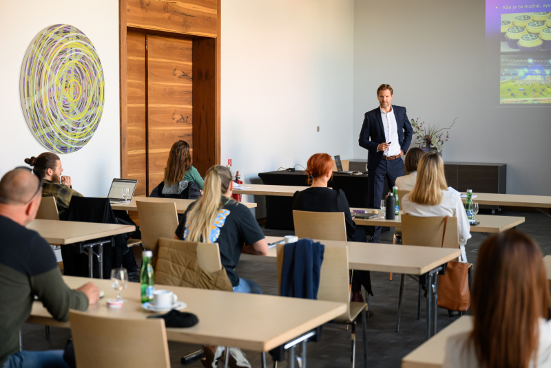 Kongresy a konferencie