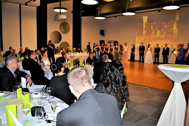 Večierky/Plesy / Stužkové - foto
